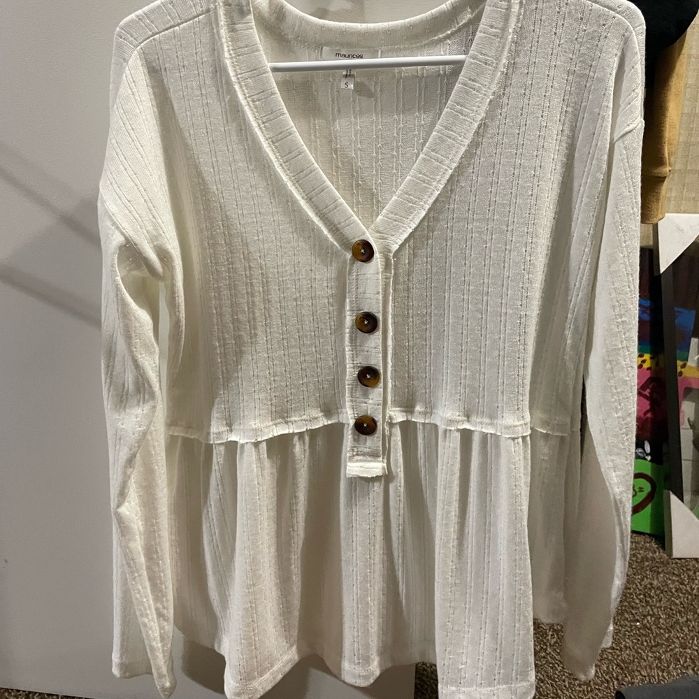 Loose fit Maurices sweater babydoll top Women’s small